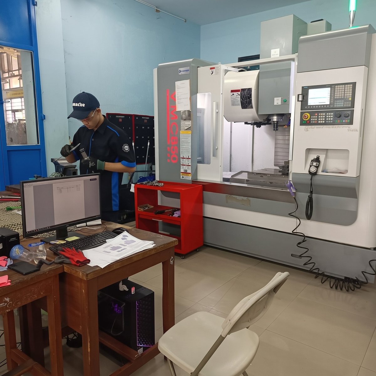 Dokumentasi proses Pemesinan CNC (Turning & Milling)