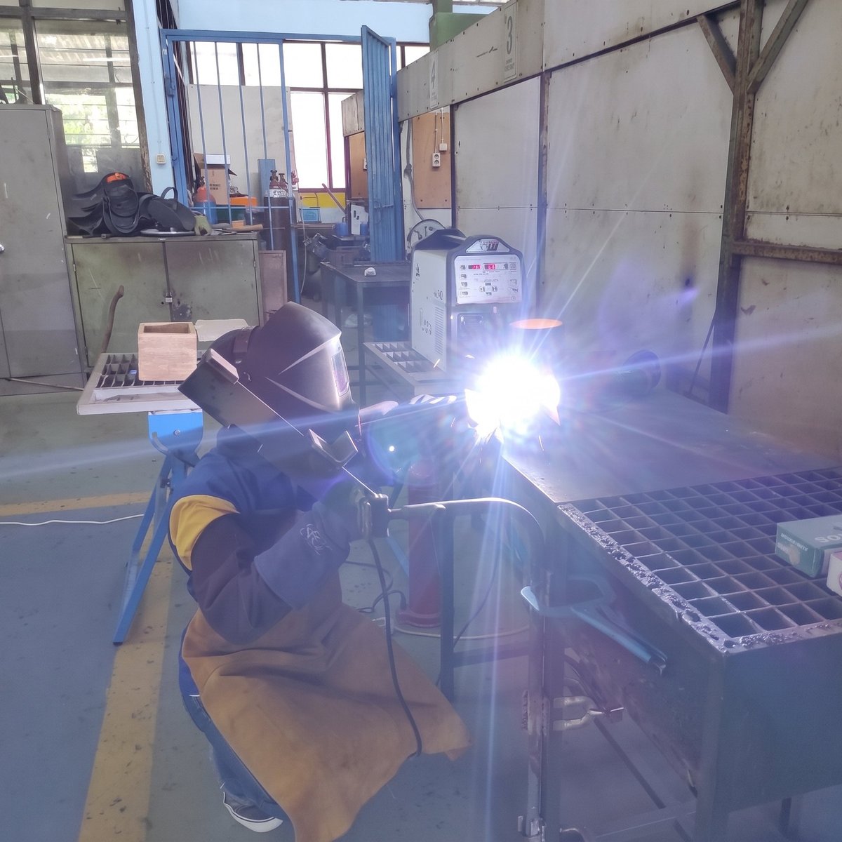 Dokumentasi proses Fabrikasi & Perakitan Mekanis